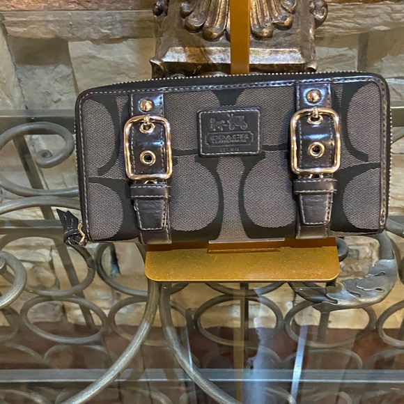 Coach Black and Gray Wallet - Picture 1 of 9